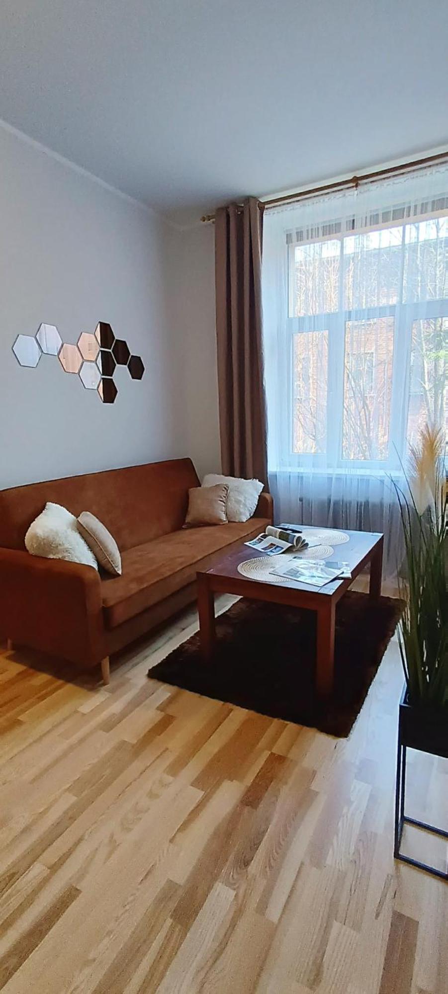 Cozy & Bright 1 Bedroom With Park Nearby - Free Parking, Riga, Up To 5 Guests Apartment *